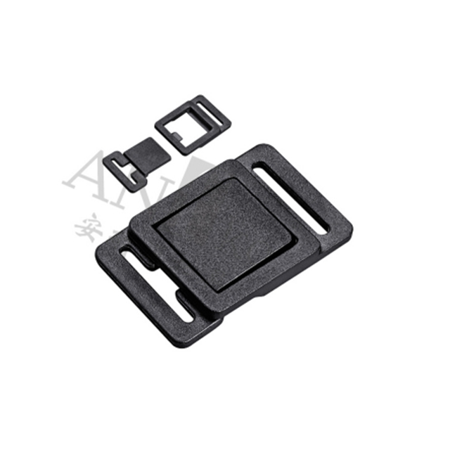 POM Buckle with Easy Unlock Feature 具有轻松解锁功能的 POM 带扣