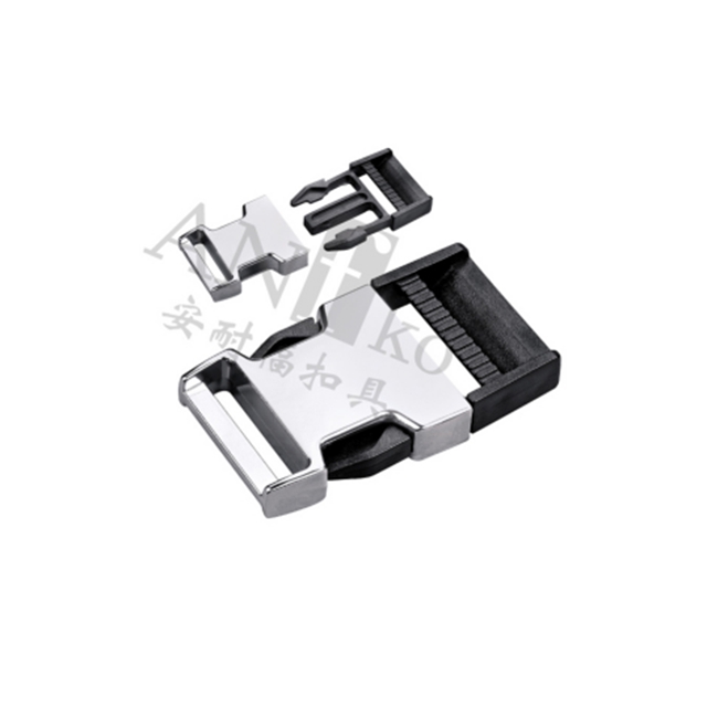 稳定时尚的硬件强化 POM 带扣